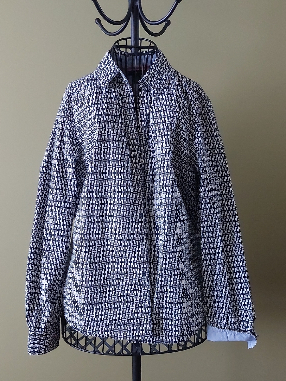 Tommy Hilfiger Black & White Geometric Button-Up Shirt with Red Accents